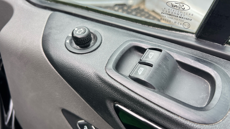 Ford Transit Custom 300 L1 Diesel Fwd 2.0 EcoBlue 130ps Low Roof Limited Van